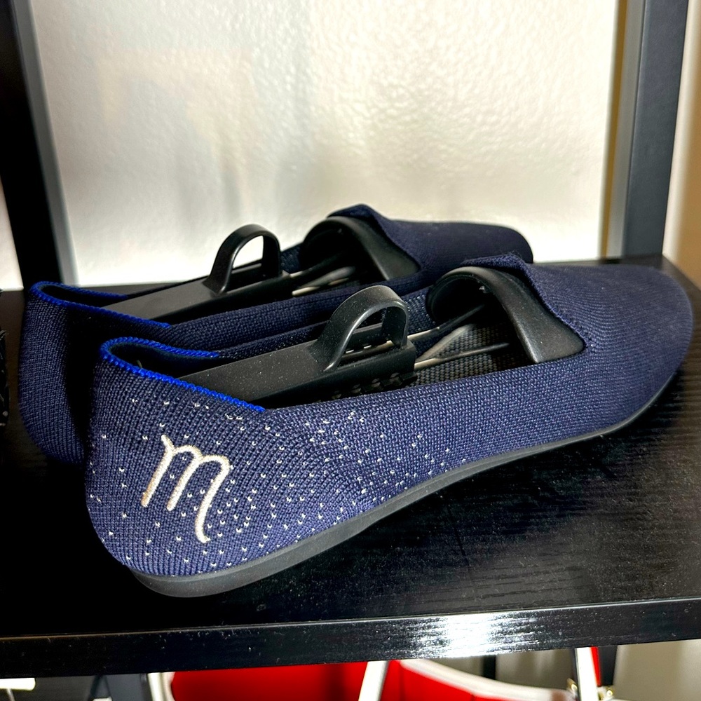 Rothy’s Scorpio zodiac loafers EUC
